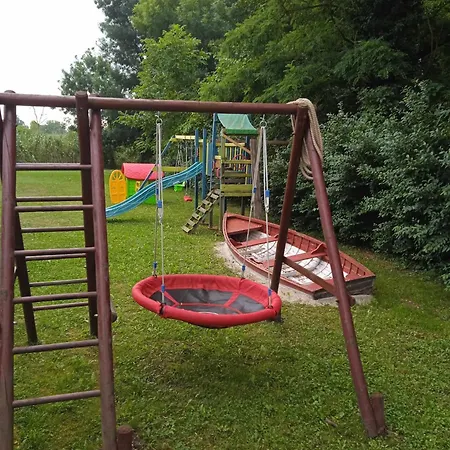 Balaton Feeling Vendeghaz *